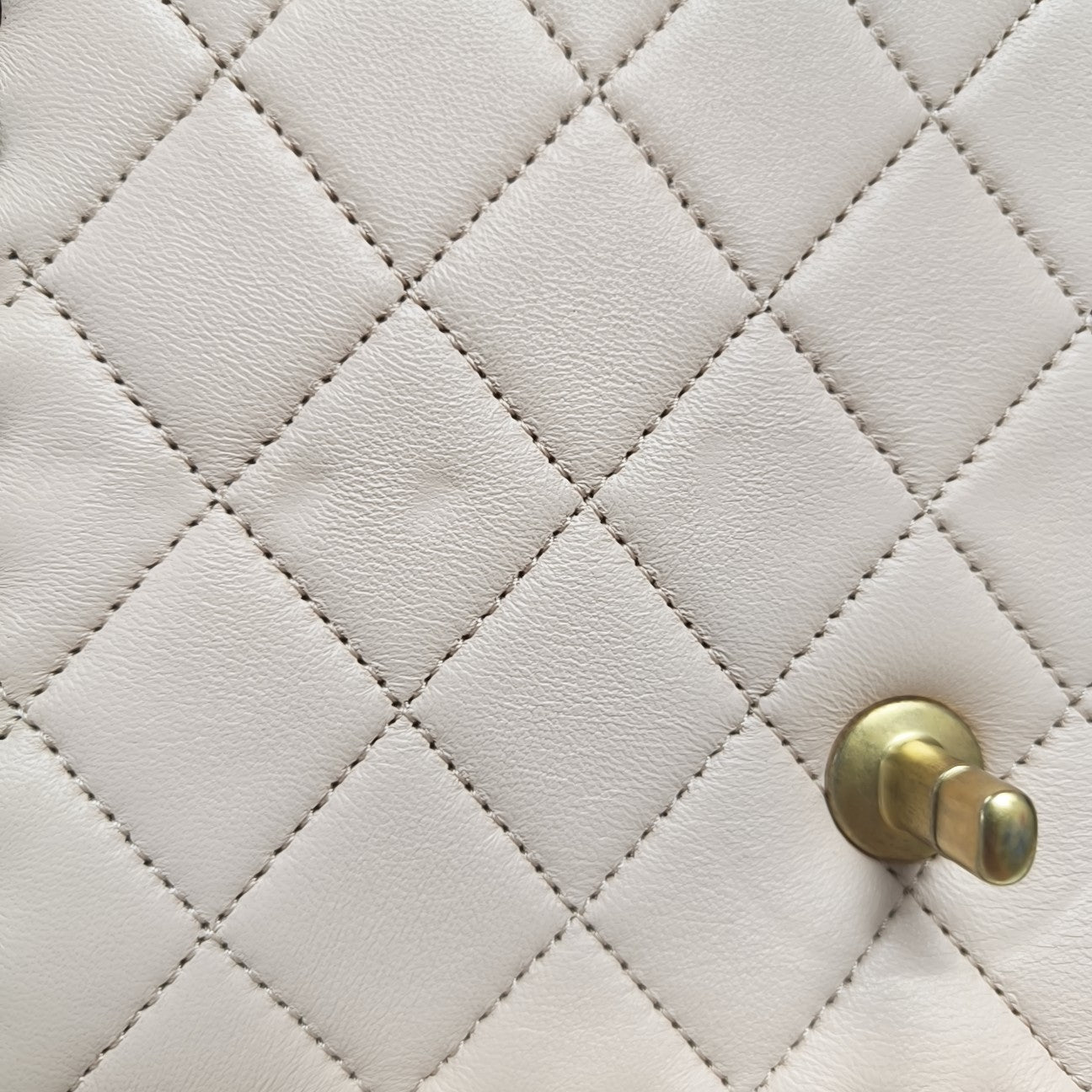 CLASSIC FLAP Mini Quilted Lambskin Pink