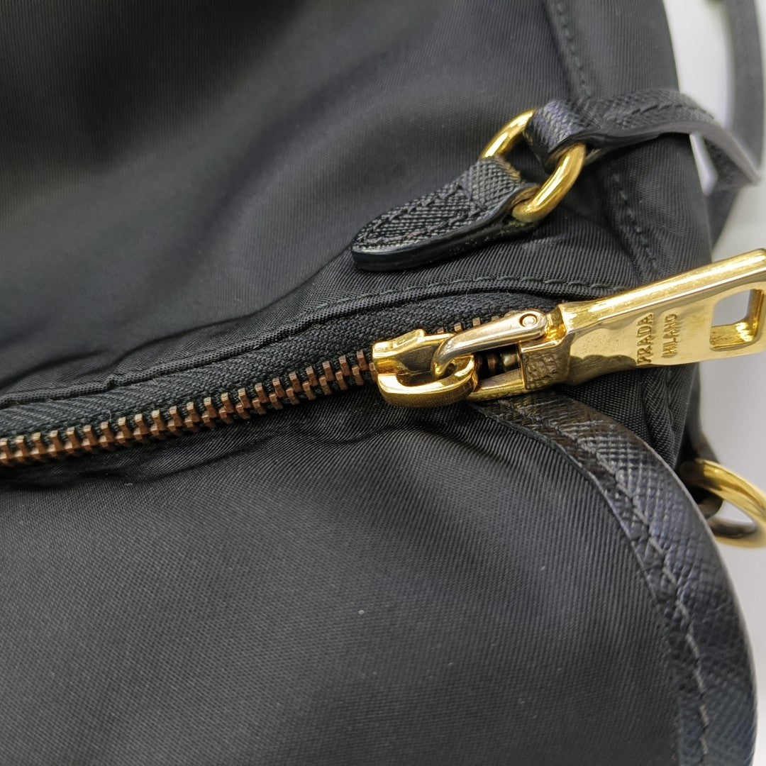 Nylon Shoulder Bag Black