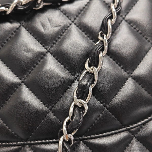 CLASSIC FLAP Jumbo Quilted Lambskin Black