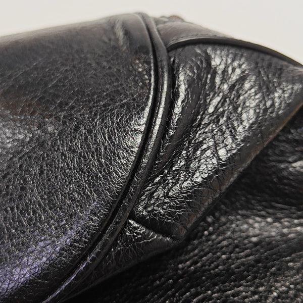 Pompon Bag Calfskin Black