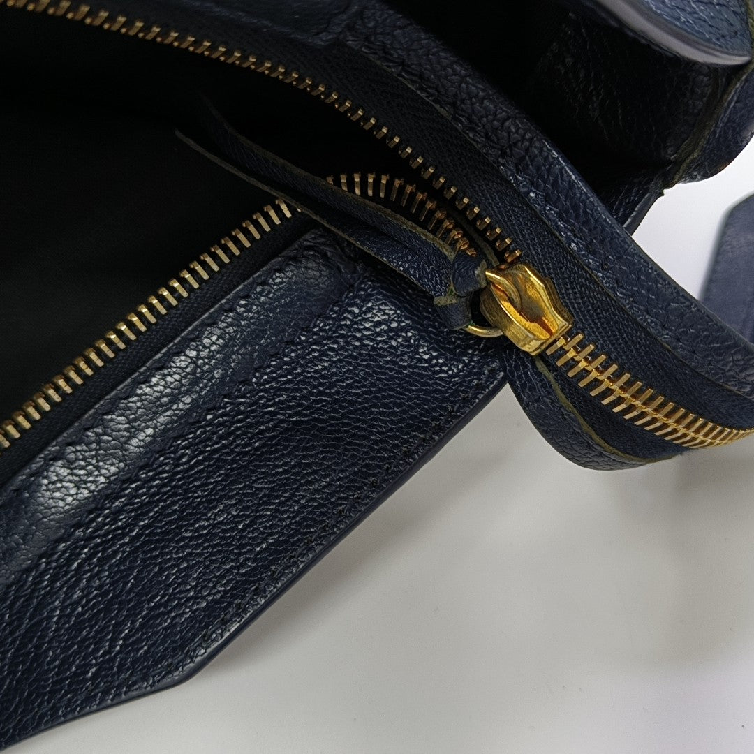 Classic Metallic Edge City Medium Lambskin Blue