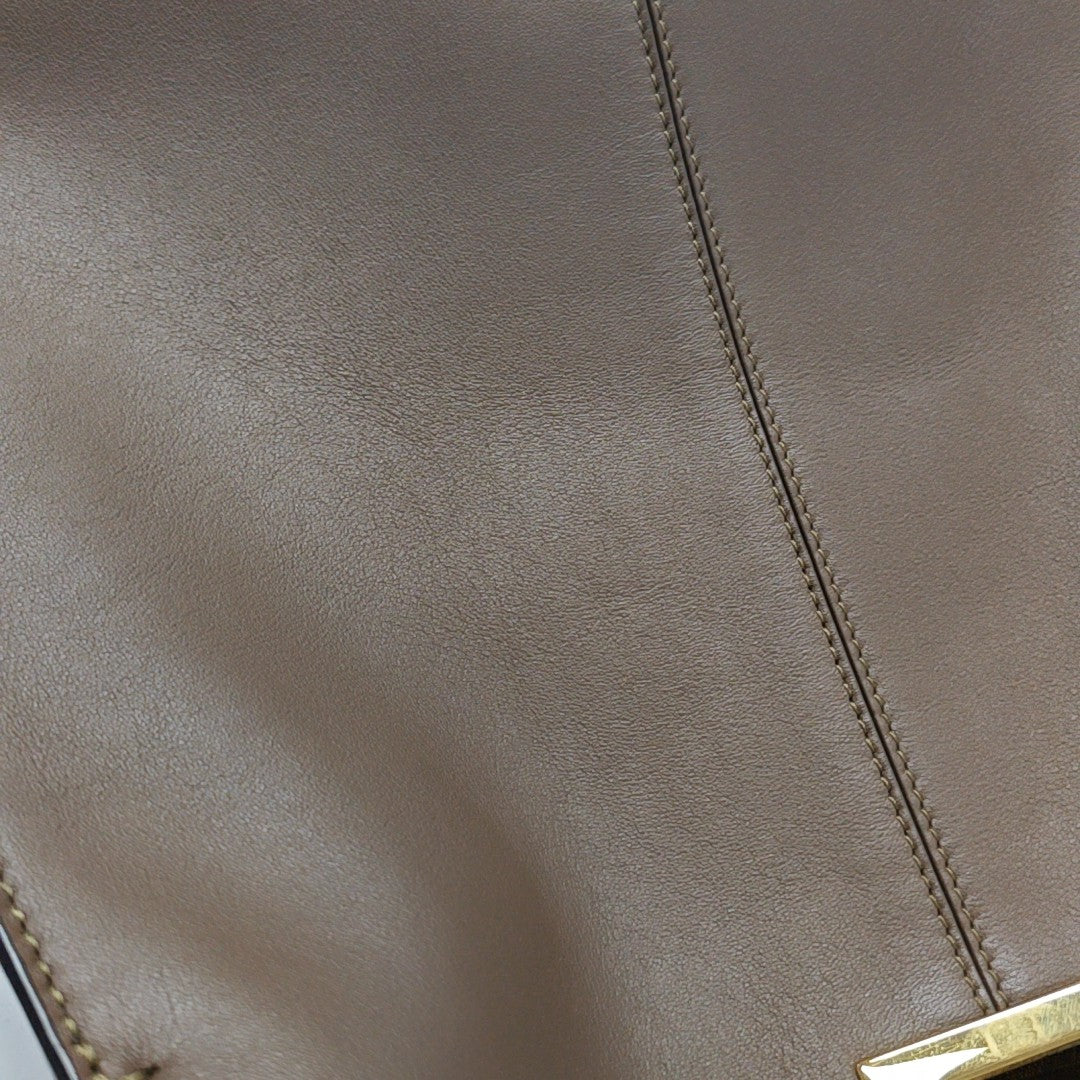 Peekaboo Medium Calfskin Brown