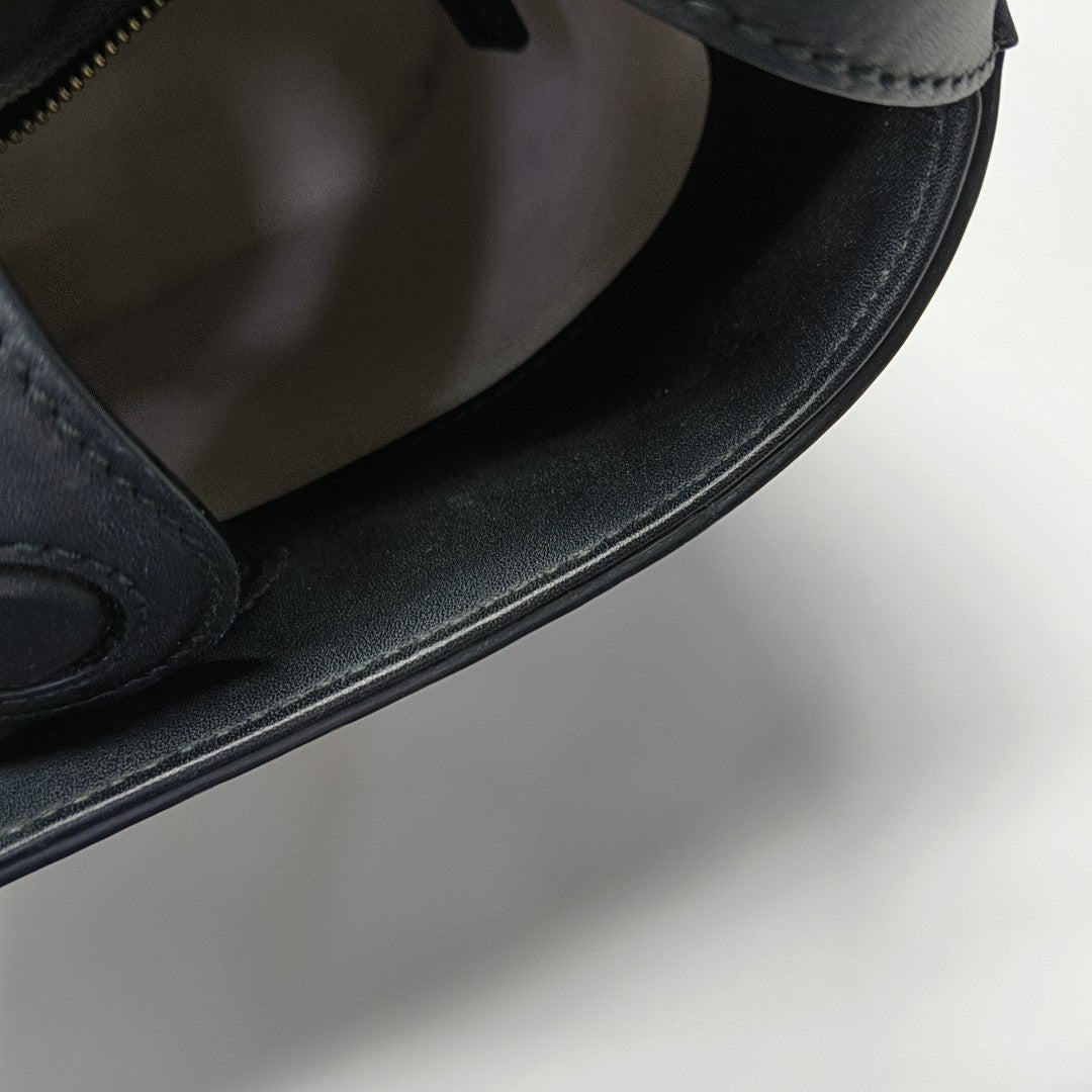 73 Small Calfskin Black