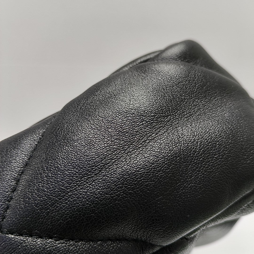 CHANEL 19 Small Quilted Lambskin Black
