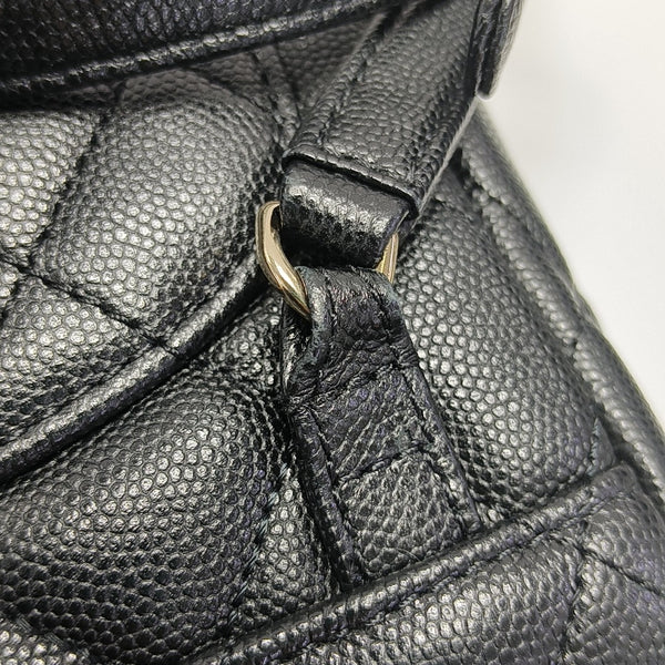 URBAN SPIRIT Quilted Grained Calfskin Black