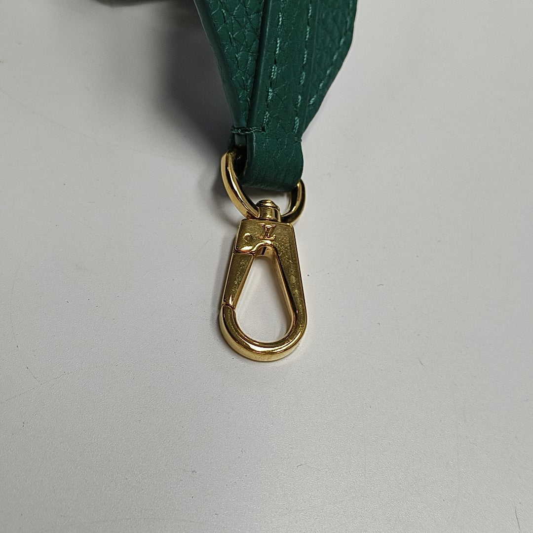 Authenticated pre-owned  CAPUCINES Mini Calfskin Green - Shoulder Bag at Looply