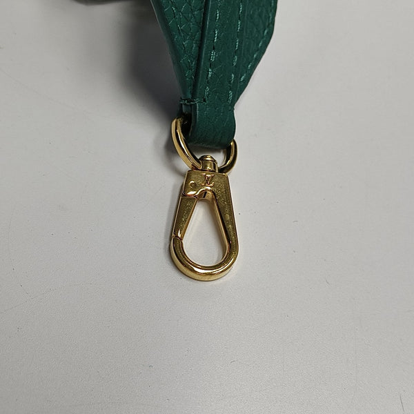 Authenticated pre-owned  CAPUCINES Mini Calfskin Green - Shoulder Bag at Looply