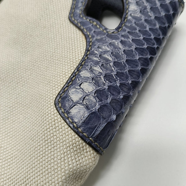 Canvas Blue