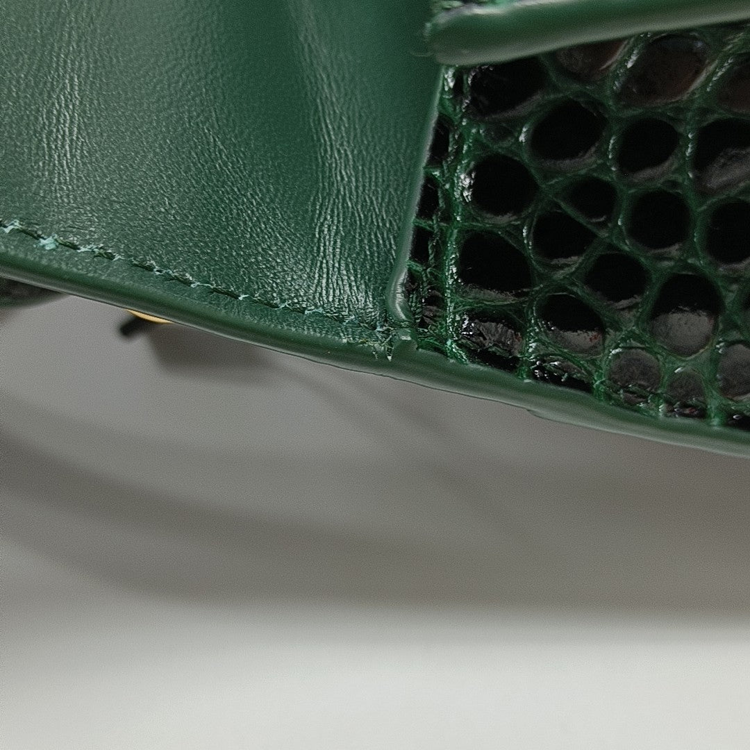 Hourglass XS Calfskin Green