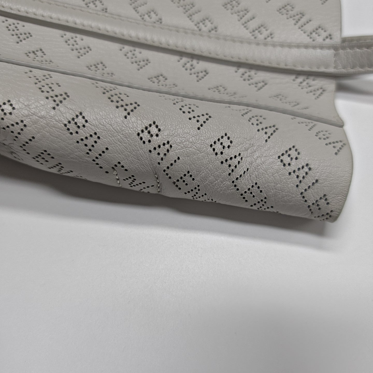 Everyday Extra Small Calfskin White