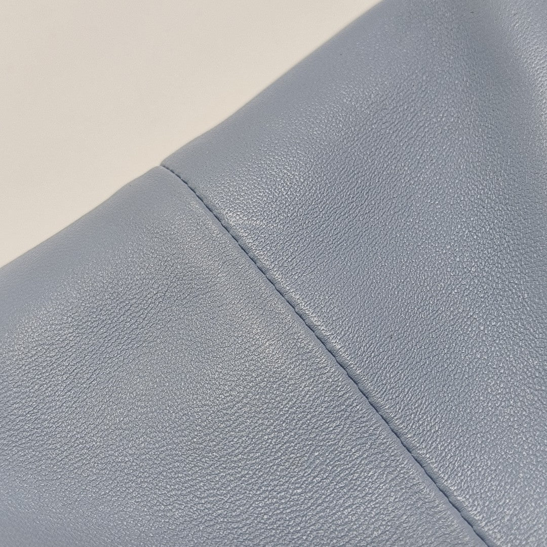 BV Trine Lambskin Blue