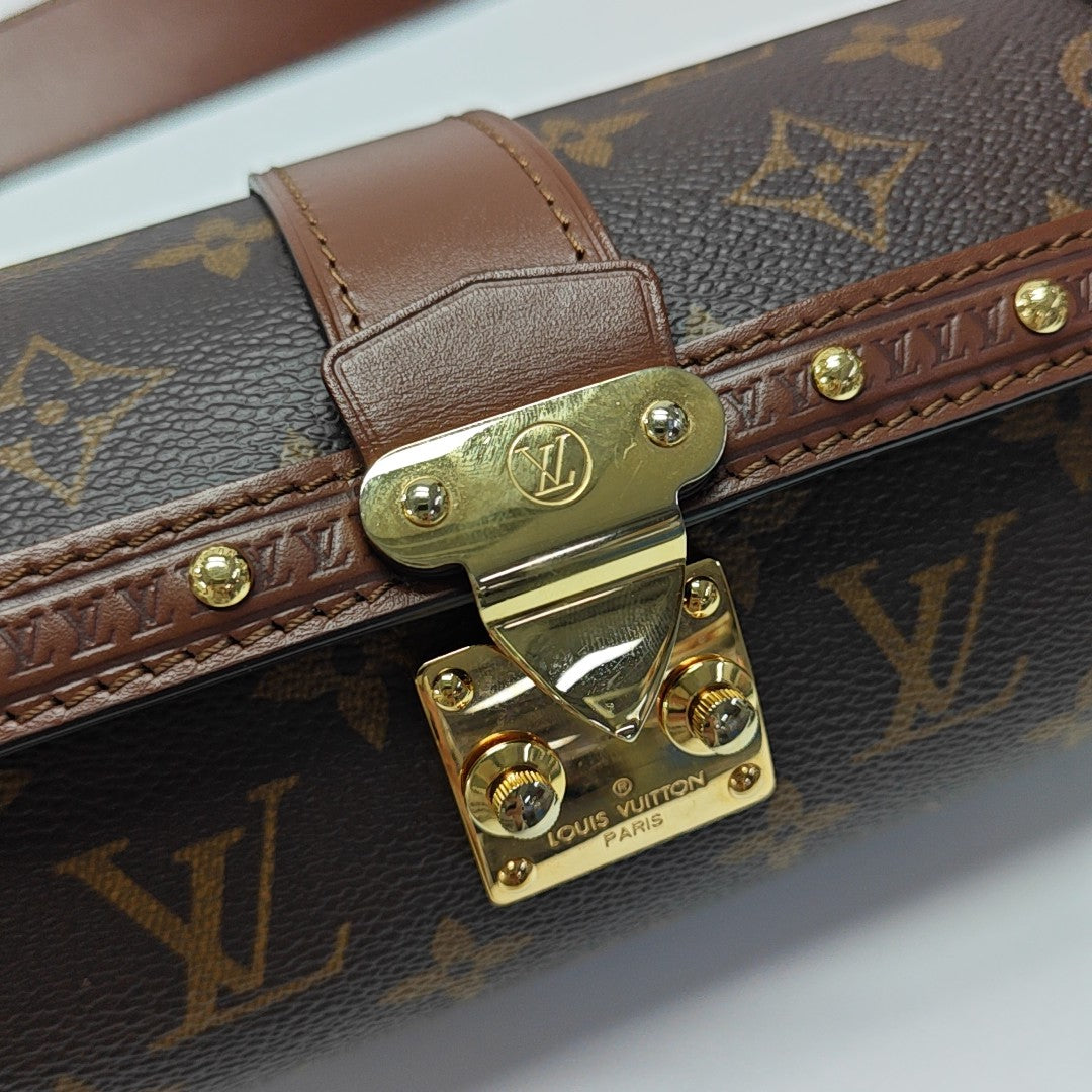 PAPILLON 19 Monogram Coated Canvas Brown