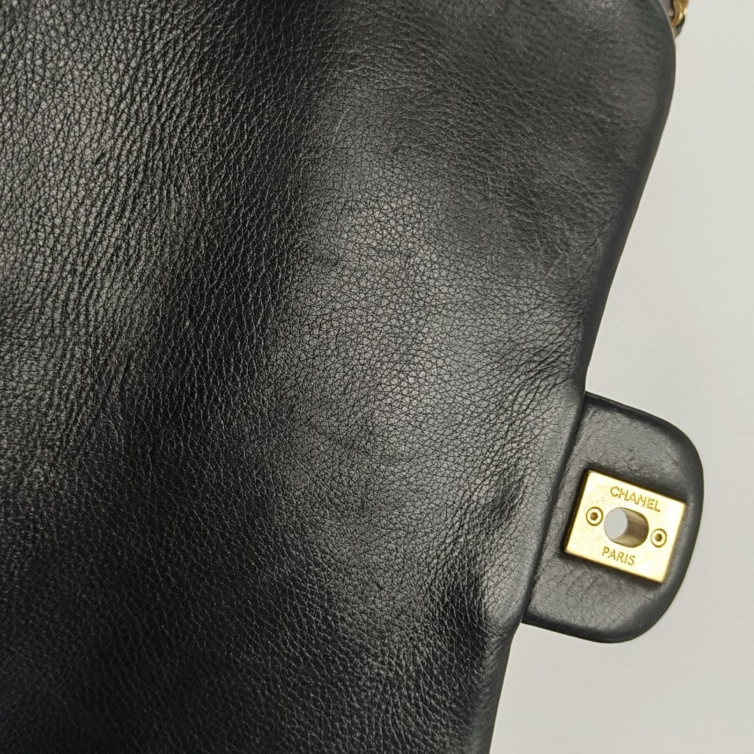 ROCK THE CORNER Medium Quilted Calfskin Black