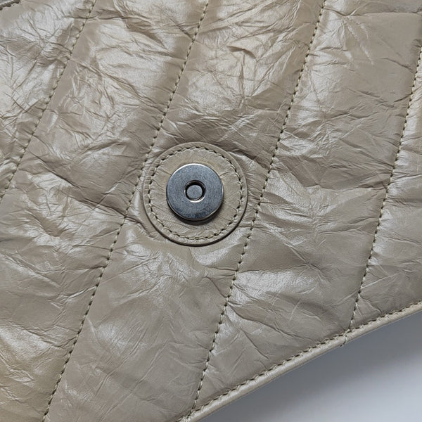 Crush Medium Quilted Calfskin Beige