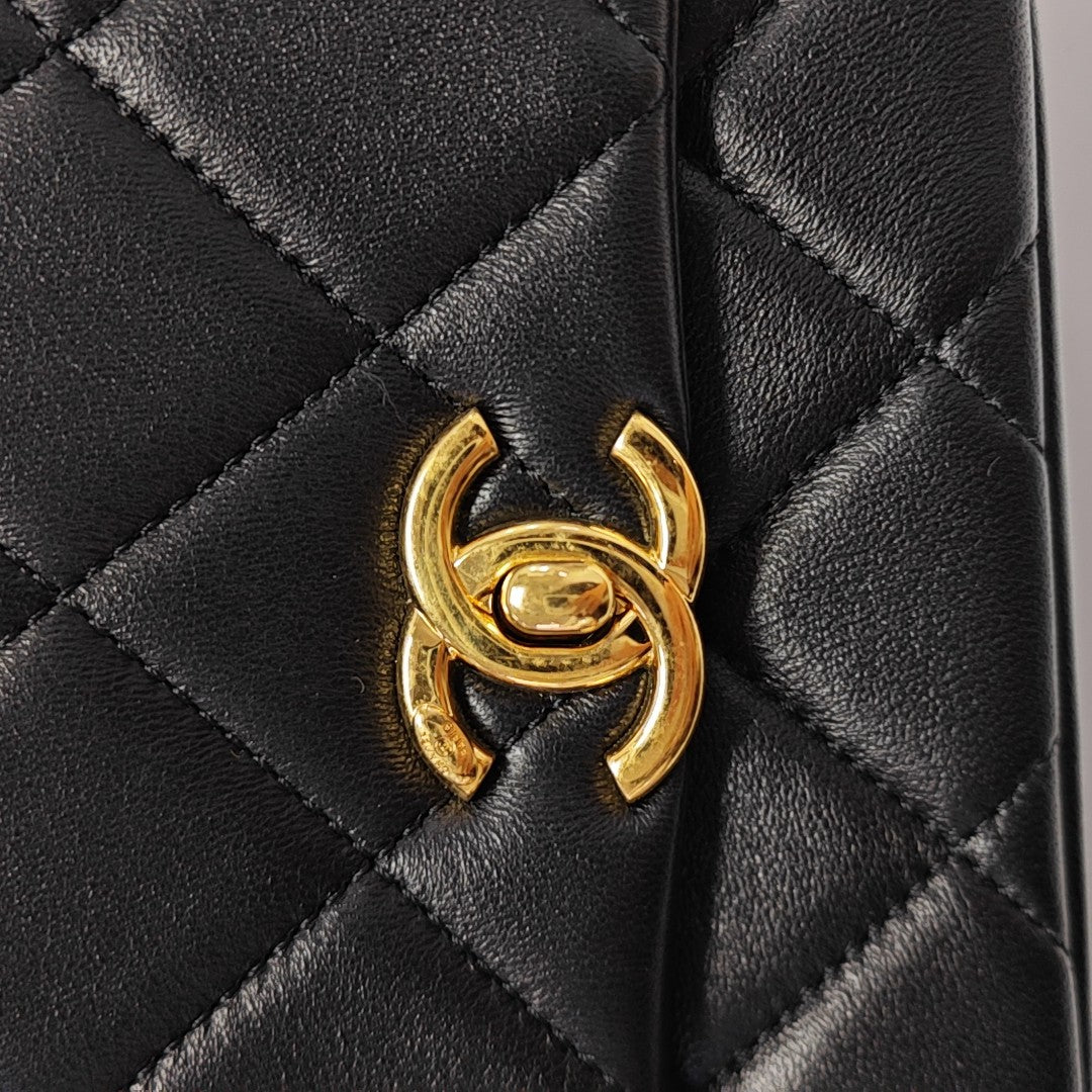 Quilted Lambskin Shoulder Bag Black