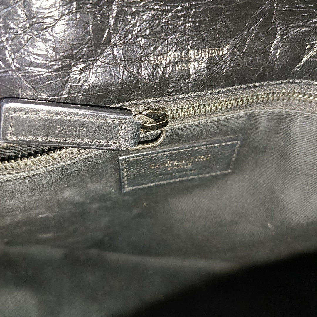 NIKI Medium Chevron Calfskin Black