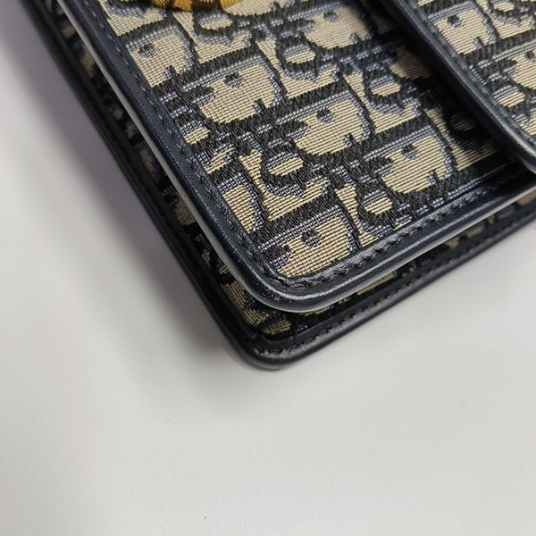 30 Montaigne Oblique Canvas Blue