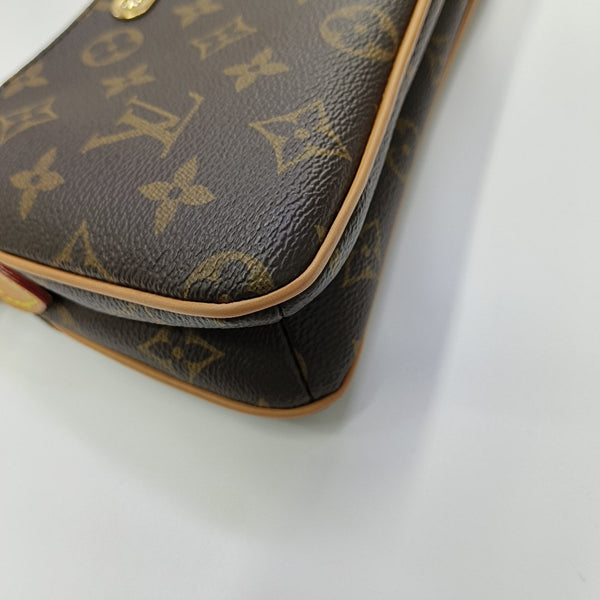 LIV POCHETTE Monogram Coated Canvas Brown