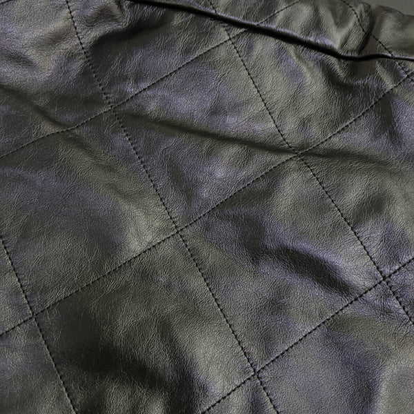 CHANEL 22 Small Quilted Calfskin Black