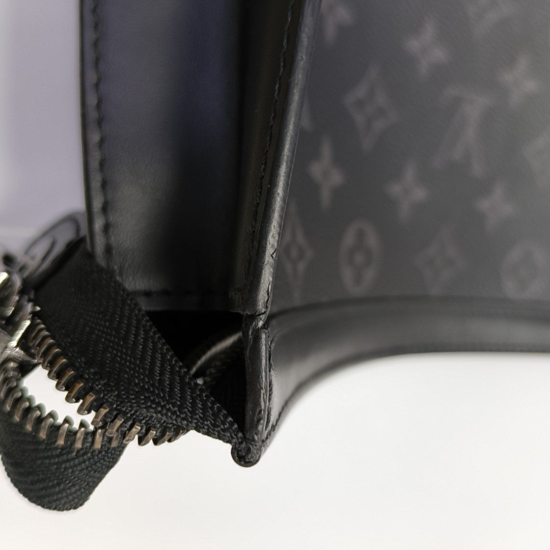 Pochette Voyag MM Monogram Coated Canvas Black