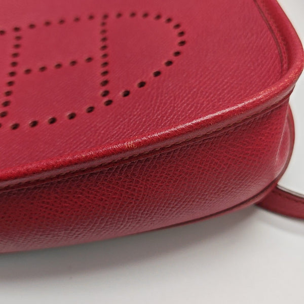 Evelyne TPM Epsom Red