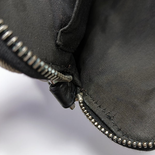 Canvas Black