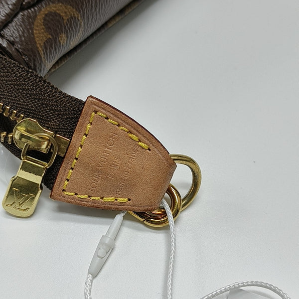 ACCESSOIRES GM Monogram Coated Canvas Brown