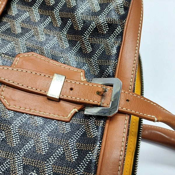 Authenticated pre-owned  Ambassade Coated Canvas Black - Top Handle Bag at Looply