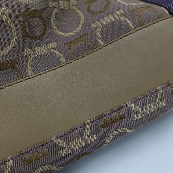 Canvas Brown