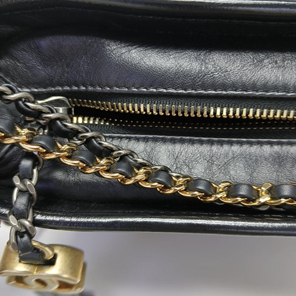 GABRIELLE Small Quilted Vintage Calf Black