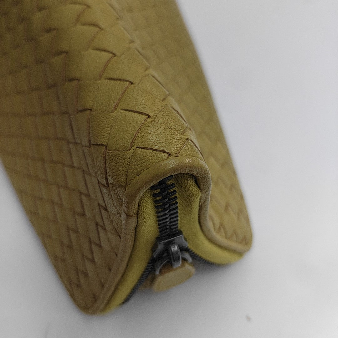 Calfskin Clutch Green