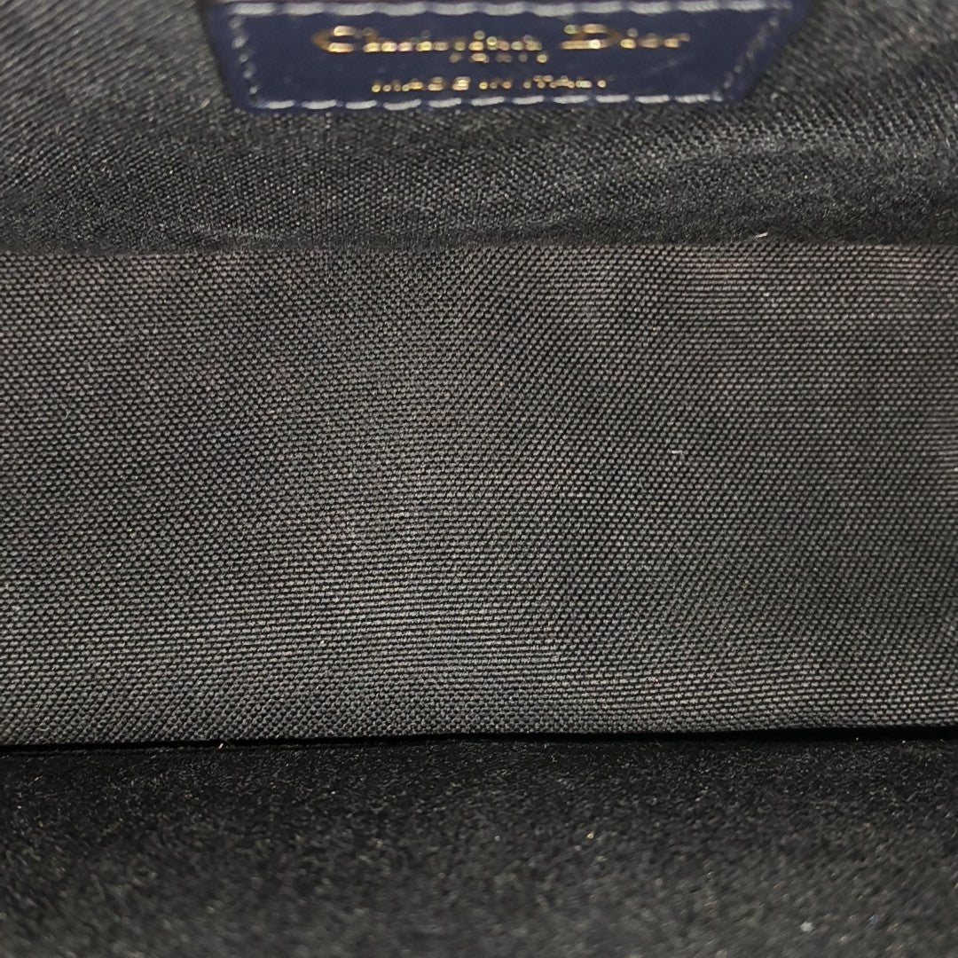 30 Montaigne Oblique Canvas Blue