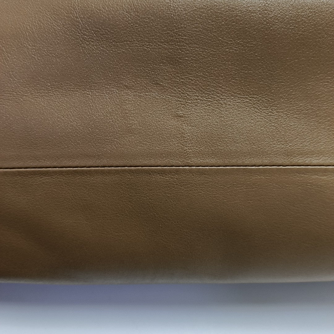 The Pouch Large Calfskin Brown