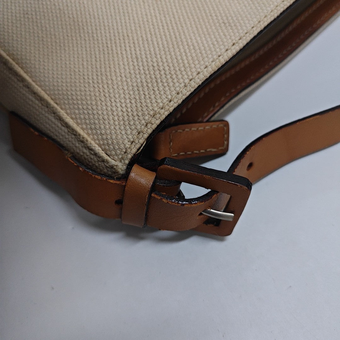 Canvas Beige