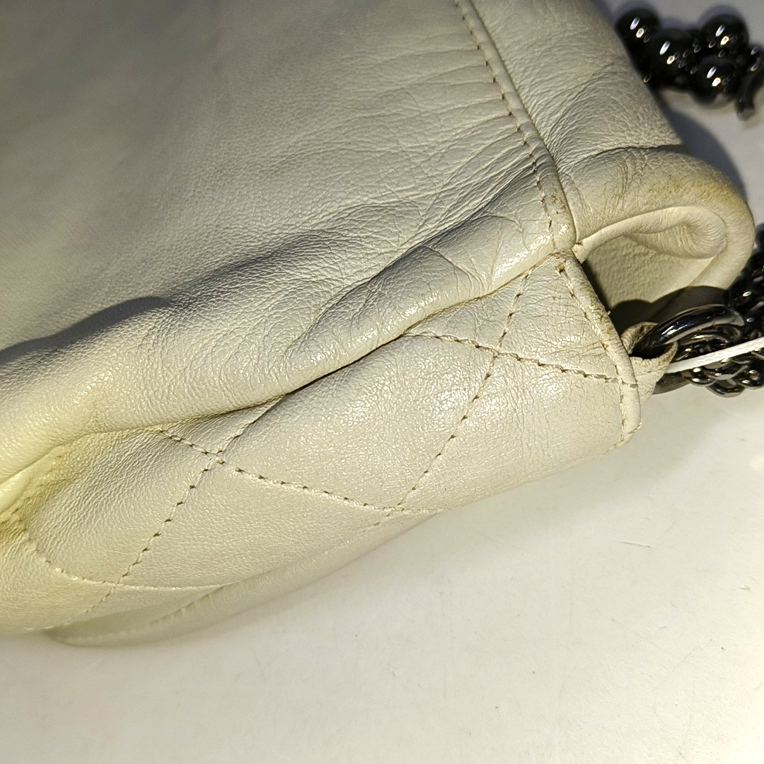Lambskin White