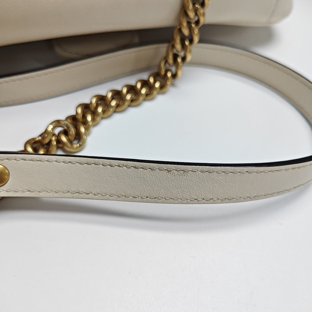 GG Marmont Medium Quilted Calfskin White