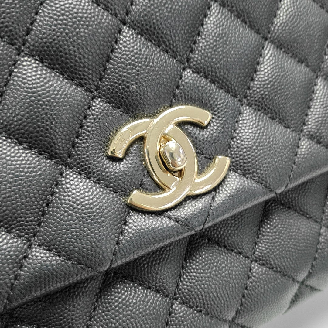 COCO HANDLE Medium Quilted Grained Calfskin Black