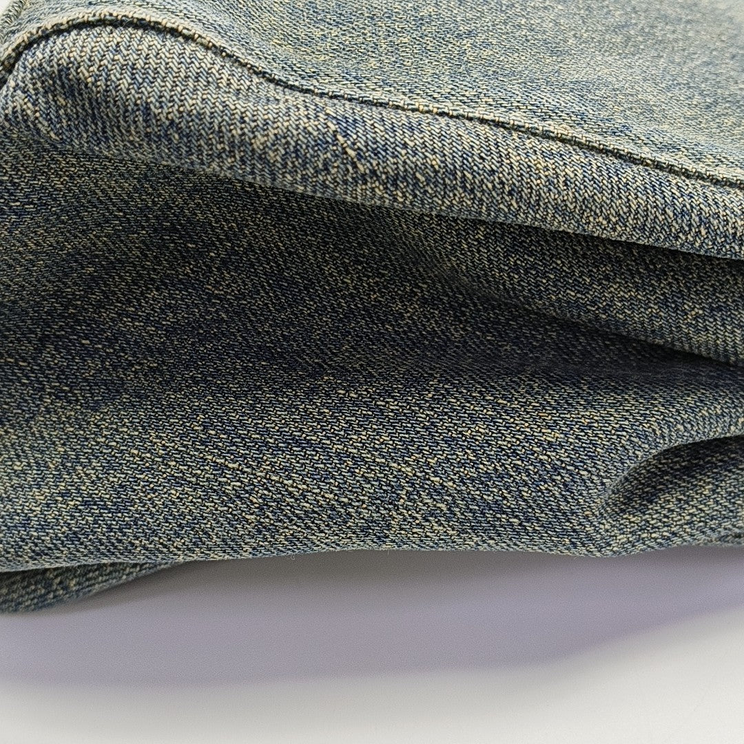 Canvas Medium Blue