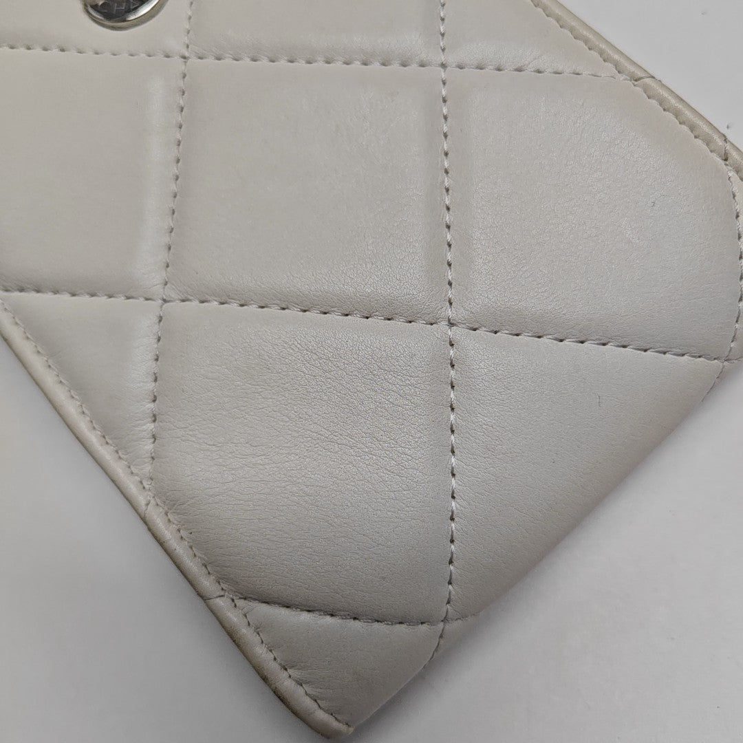 CHANEL 19 Quilted Calfskin White