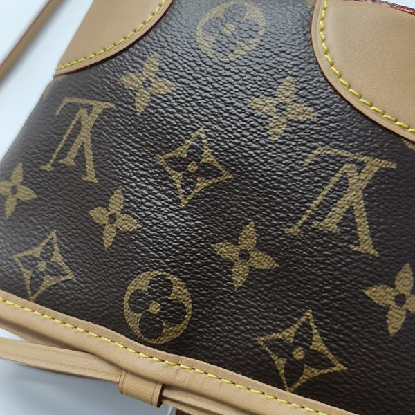 NOÉ Monogram Coated Canvas Brown