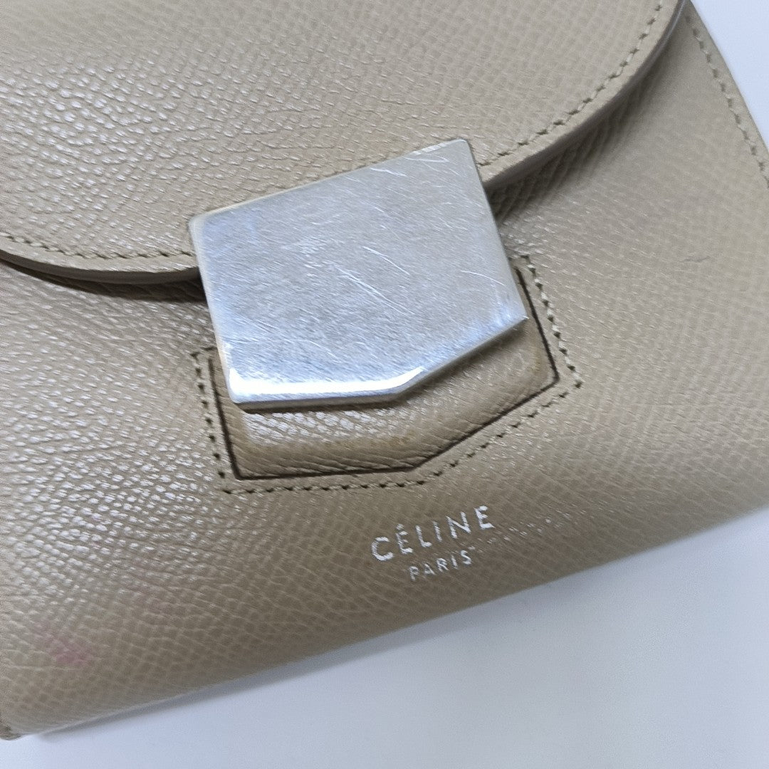Monedero pequeño TROTTEUR de piel de becerro beige