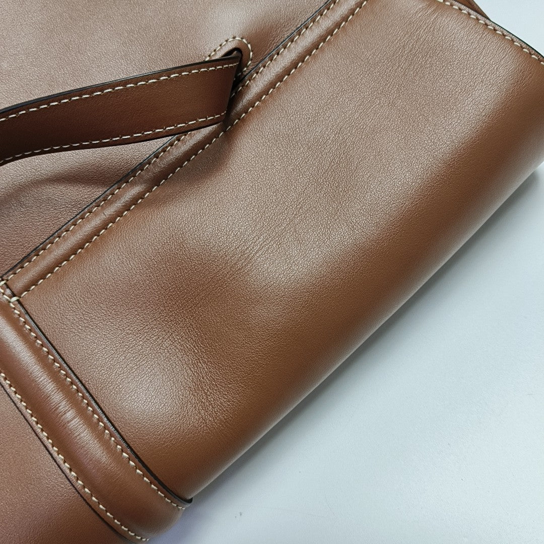 16 Large Calfskin Brown