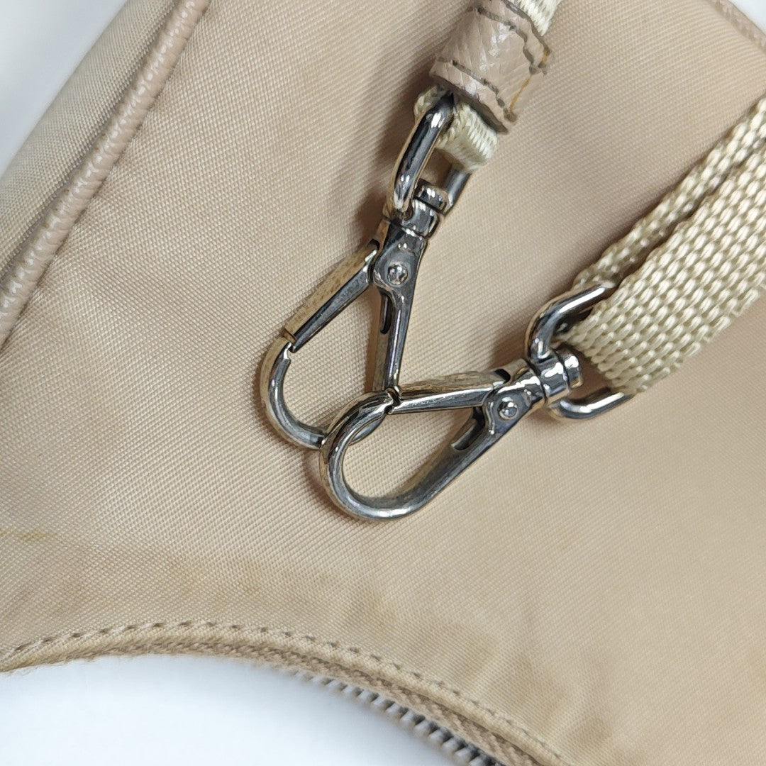 Re-Edition Nylon Beige
