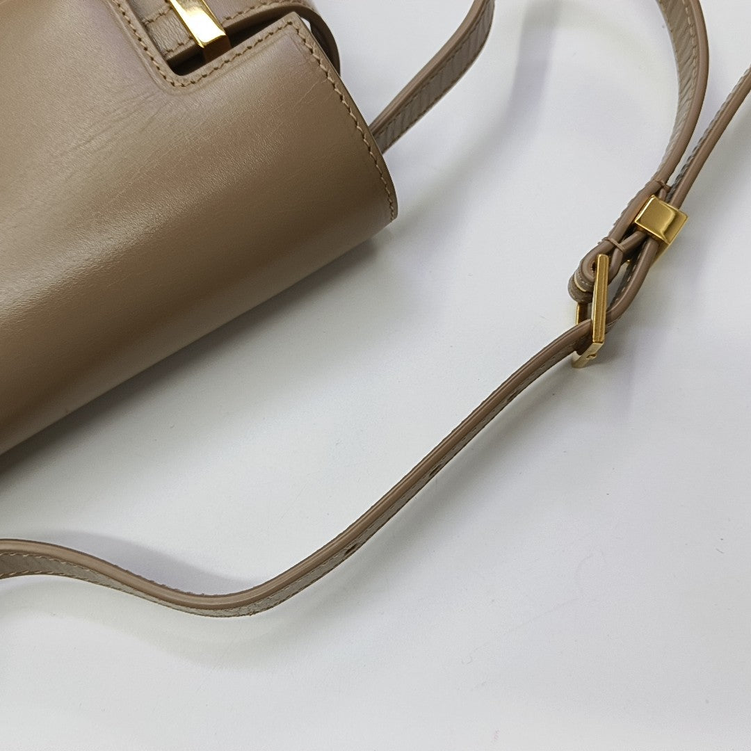 MANHATTAN Small Calfskin Beige