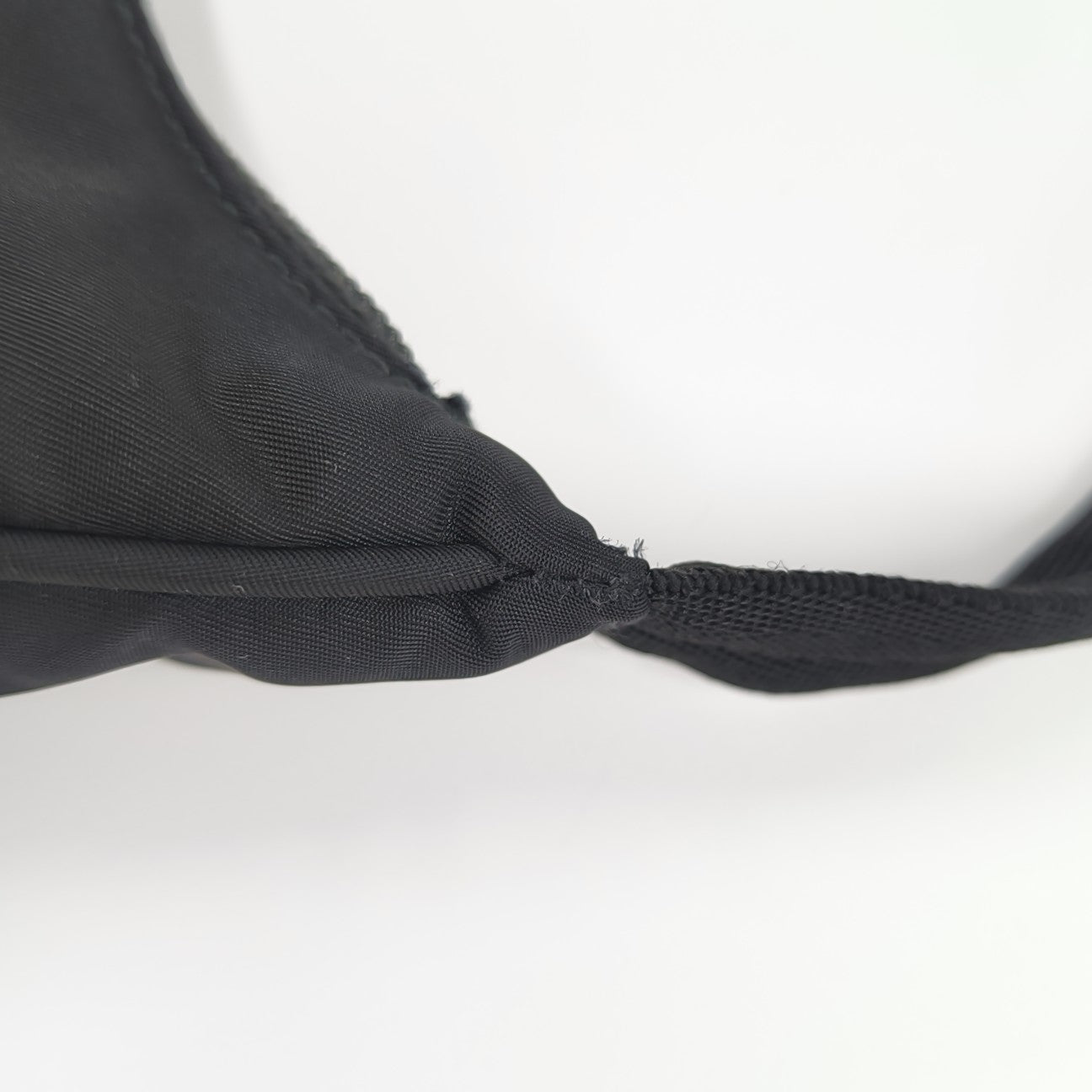 Re-Edition2000 Mini Nylon Black
