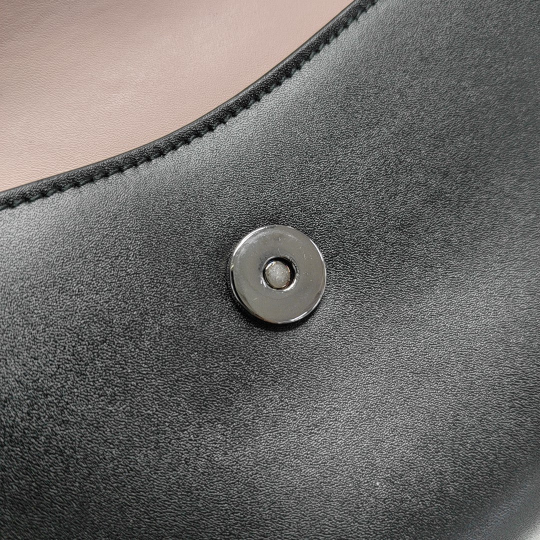 Vara Mini Calfskin Black