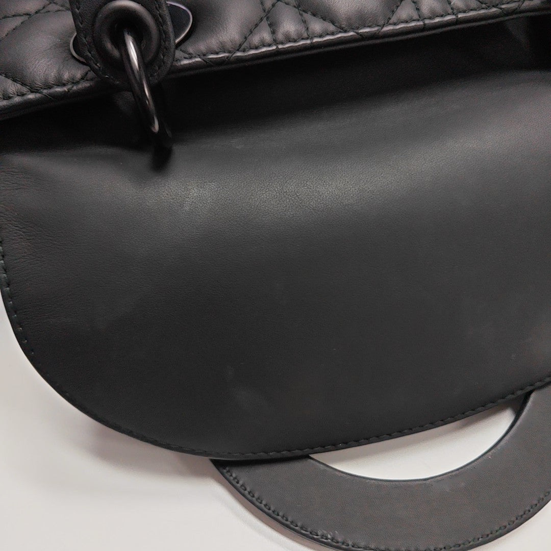 Lady Dior Medium Cannage Calfskin Black