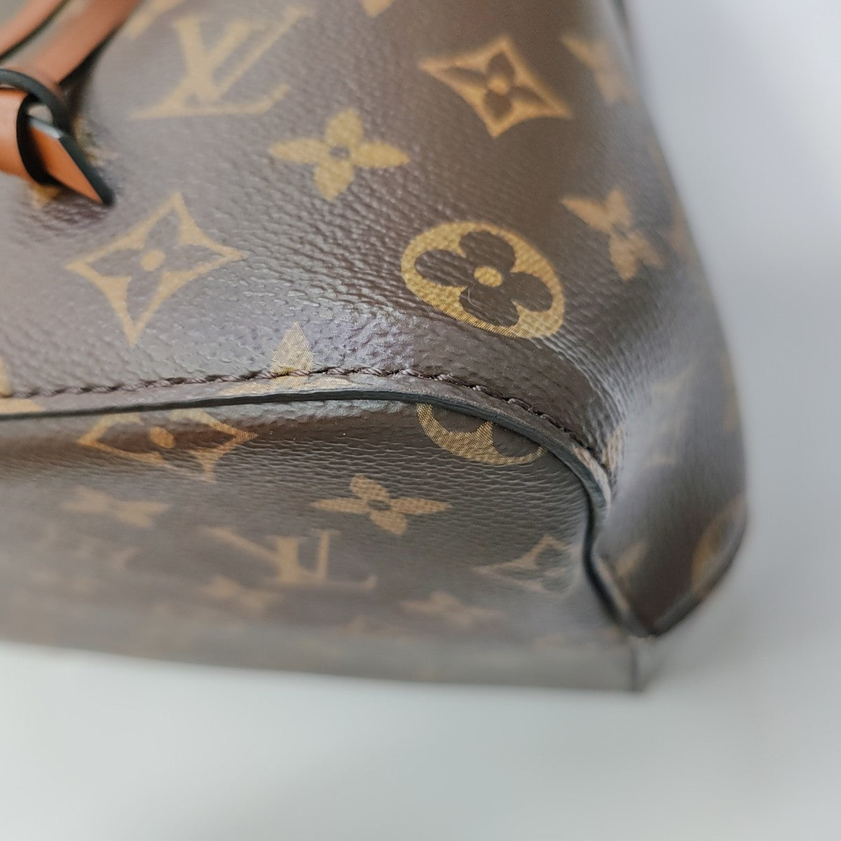 NÉONOÉ MM Monogram Coated Canvas Brown