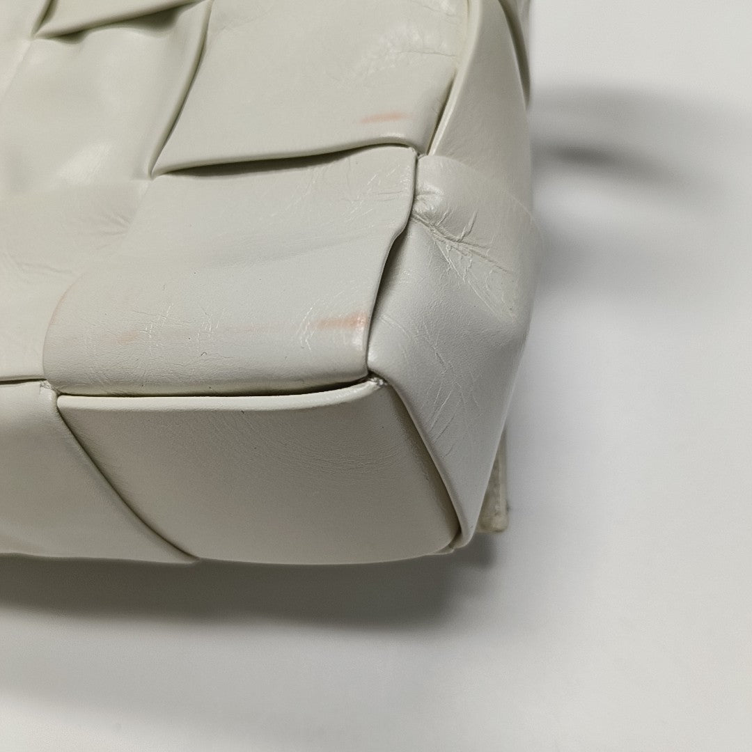 Cassette Medium Calfskin White