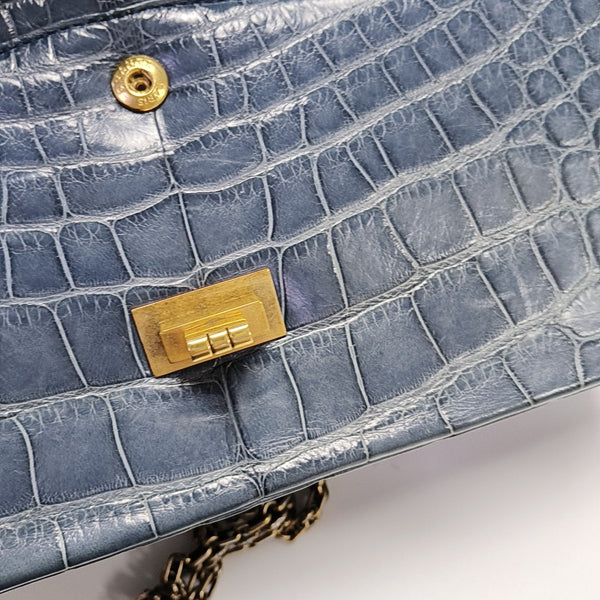 2.55 227 (jumbo) Crocodile Blue